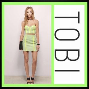 Tobi neon skirt 💚